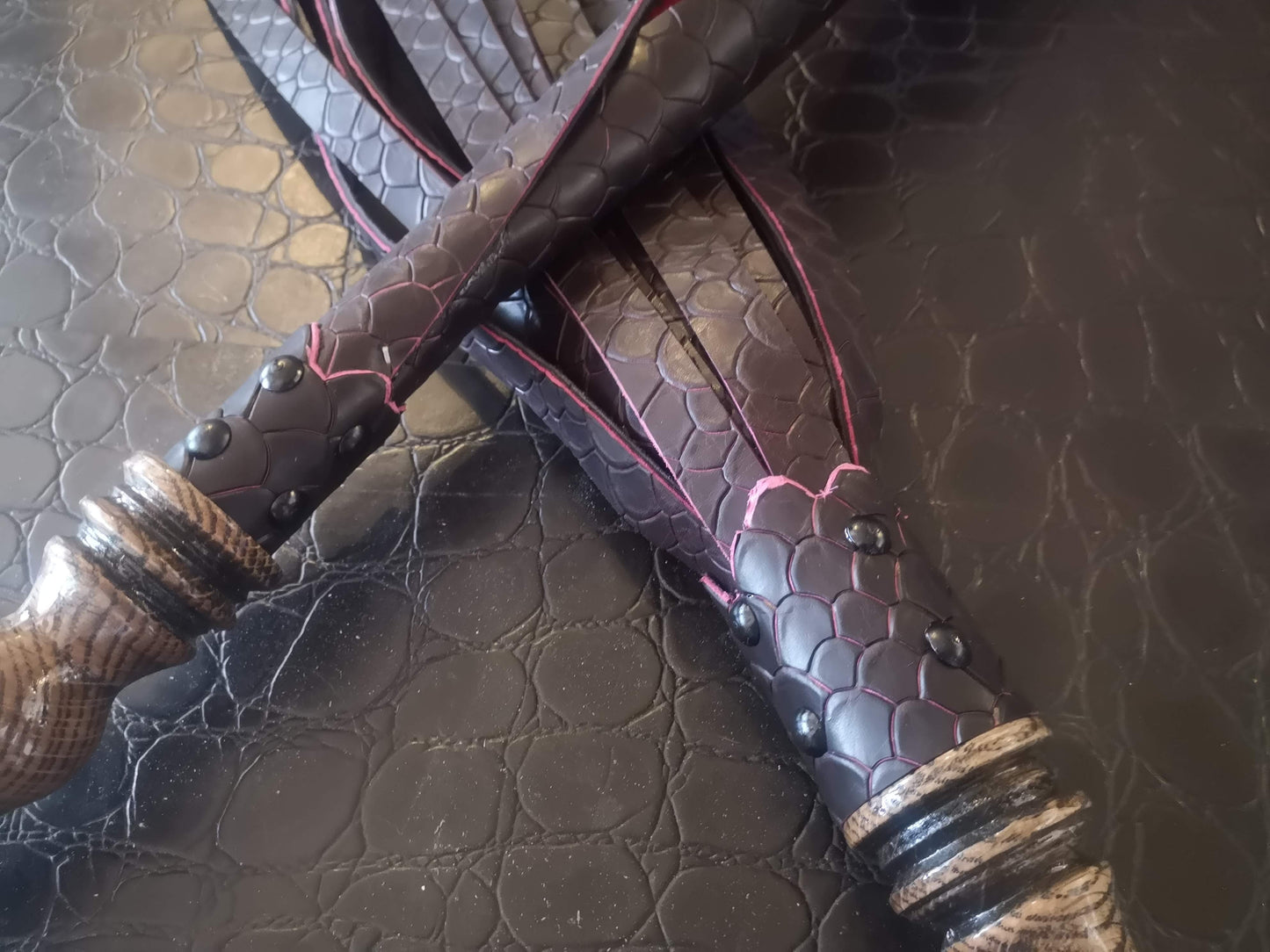 “Scaled” leather 2 ply flogger