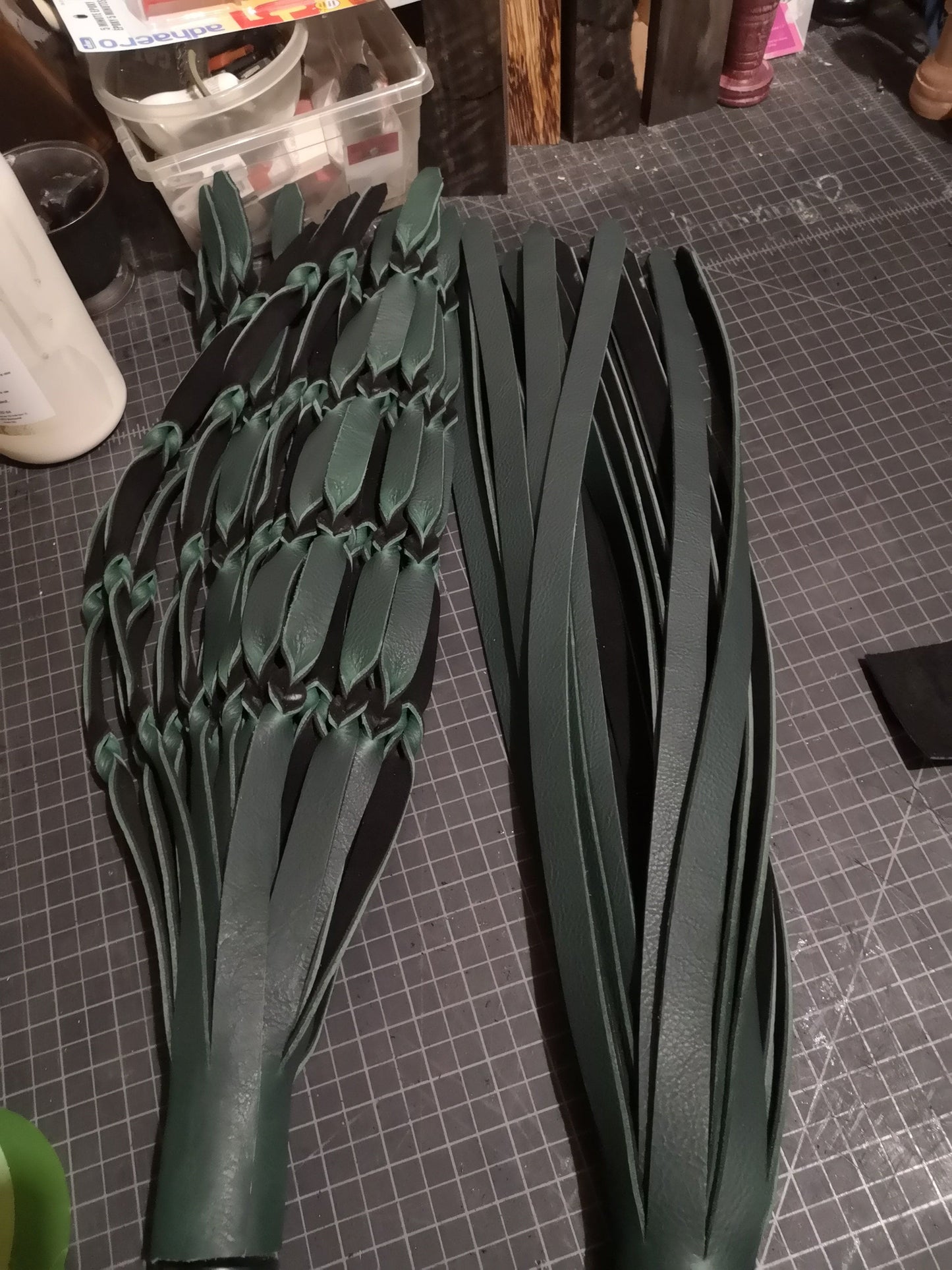 Double ply dragons leather flogger