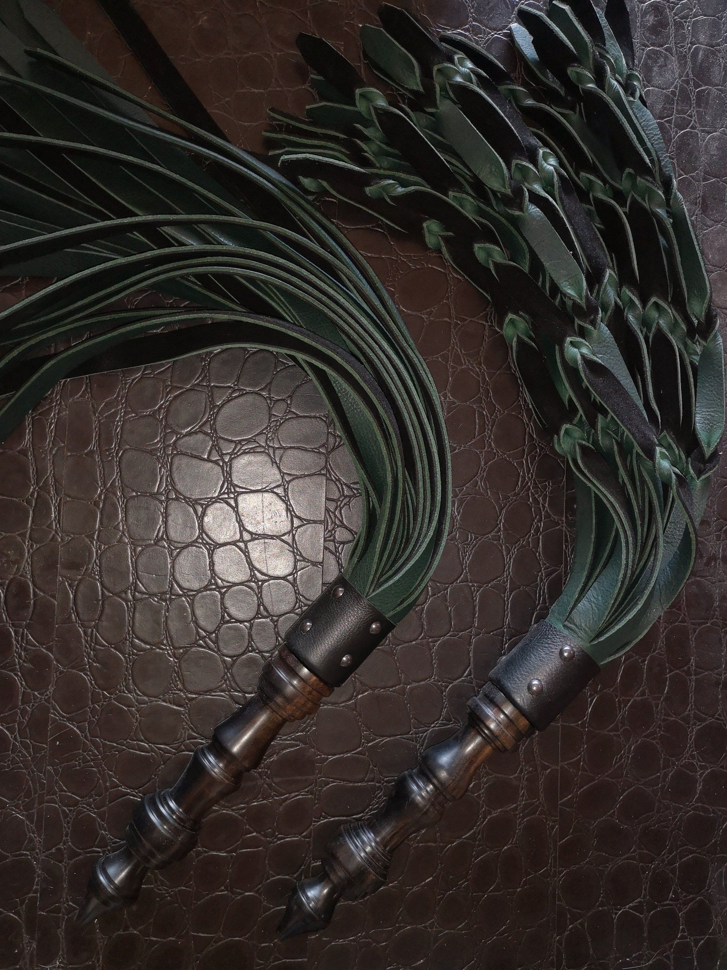 Double ply dragons leather flogger