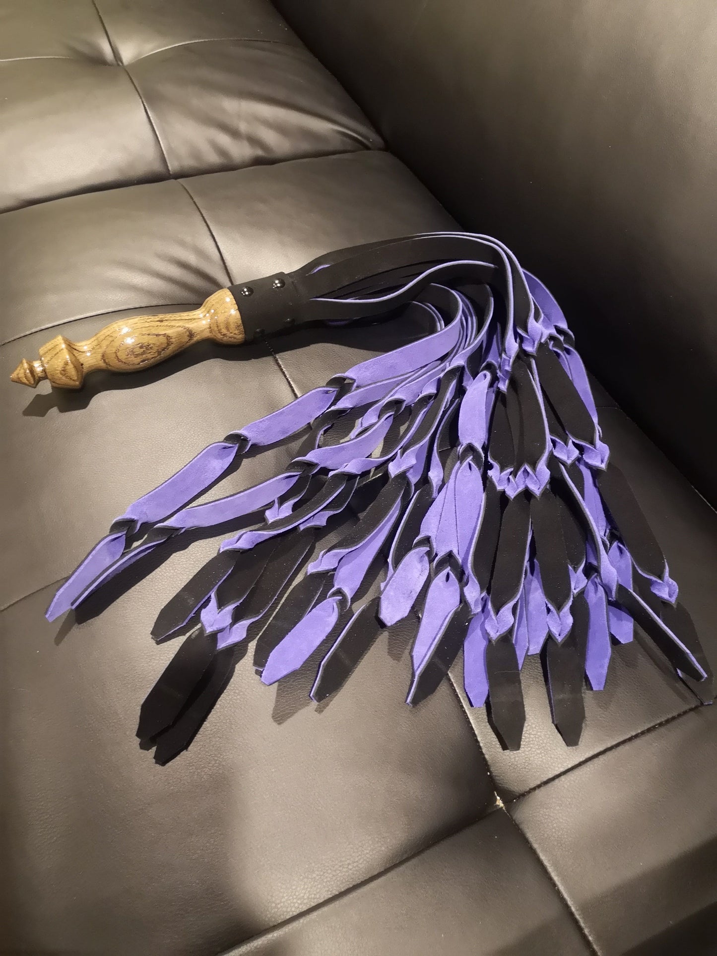 Double ply suede leather flogger