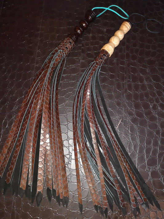 “Scaled” leather 2 ply flogger