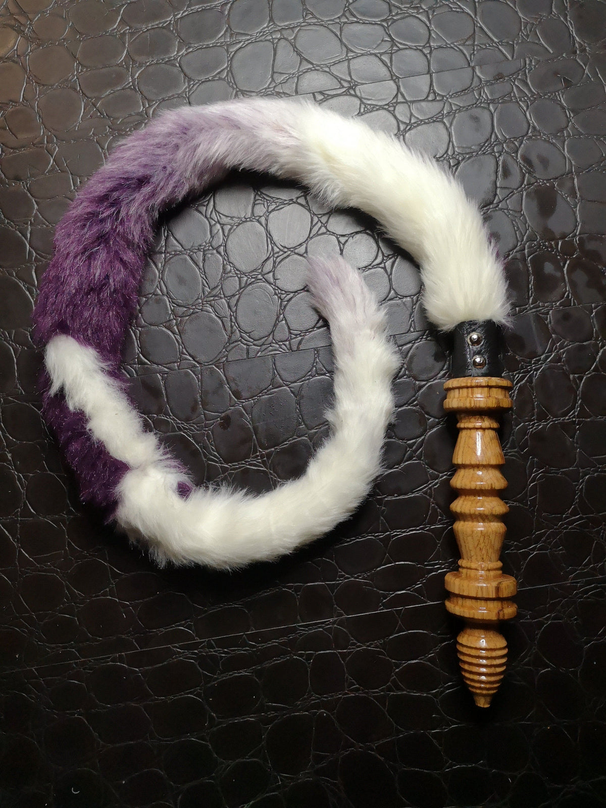 Weighted Fluffy Whip – Exquisite Pain Toys